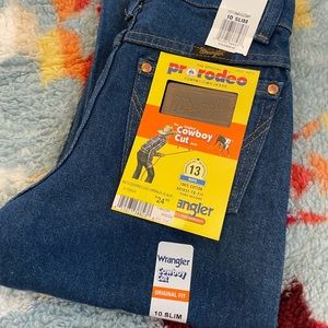 Boys NWT Wrangler 13MWZ Cowboy Jeans Size 10 Slim